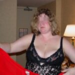 Coquine d&eacute;sire rencontrer un mec &agrave; Eybens