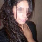 Petite cochonne aimant baiser