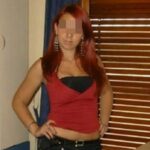 Gobeuse de bite veut gober des longs p&eacute;nis &agrave; Grenoble